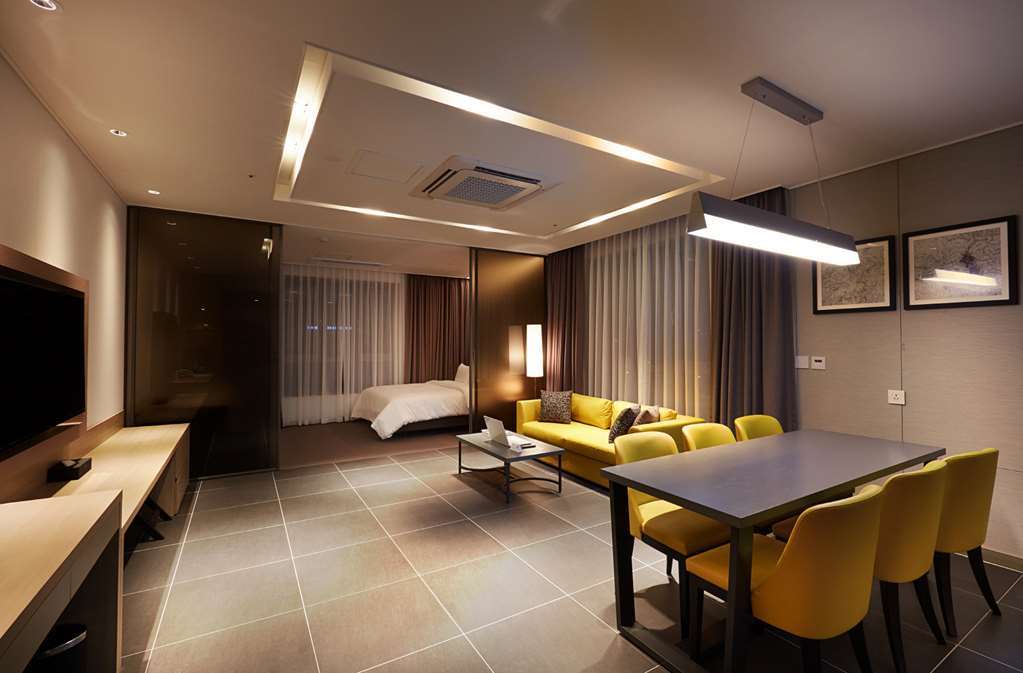 Osong H Hotel Sejong City Cheongju Værelse billede